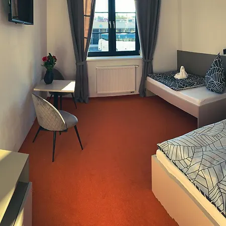 לינה וארוחת בוקר Berlin 3*