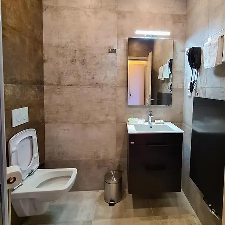 Bed & Breakfast Berlin 3*