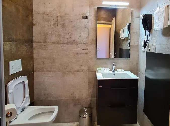 Bed & Breakfast Berlin 3*